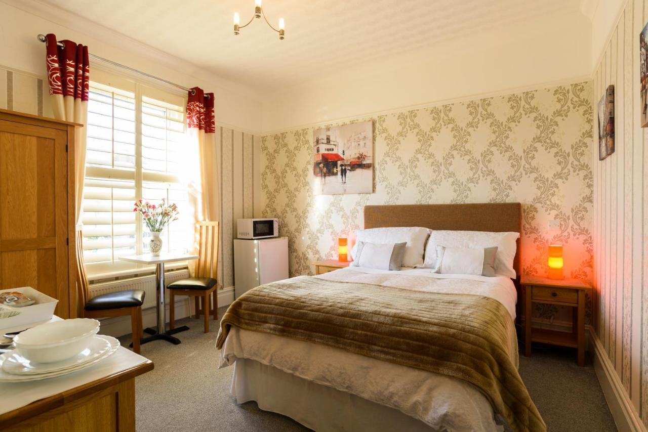 Crossroads Hotel Bournemouth Dış mekan fotoğraf